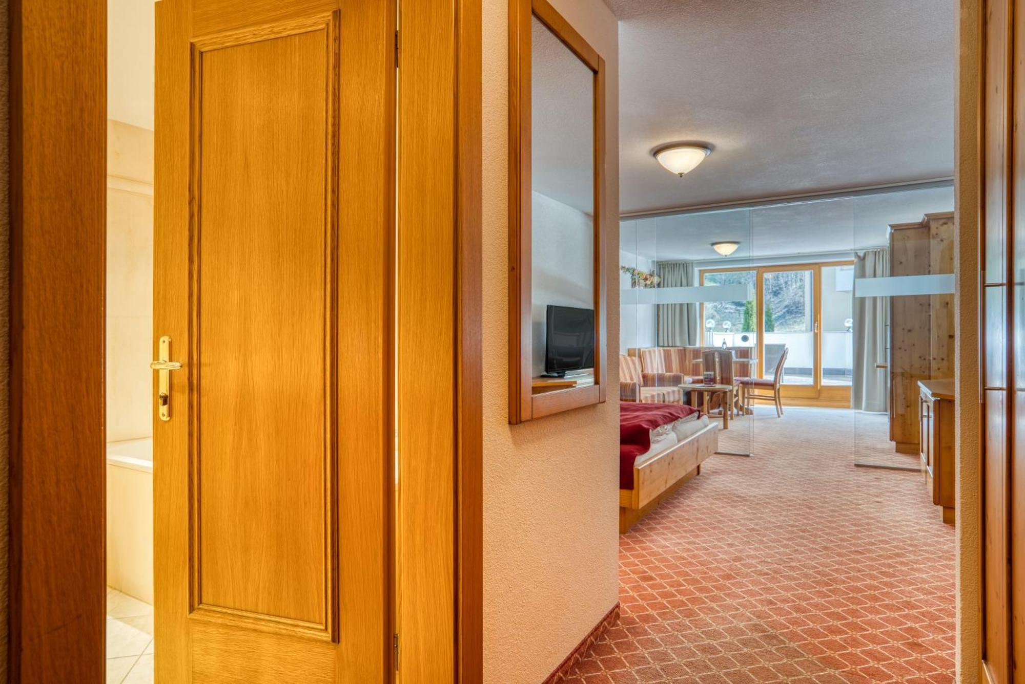 Mallaun Hotel.Erlebnis See Exterior foto